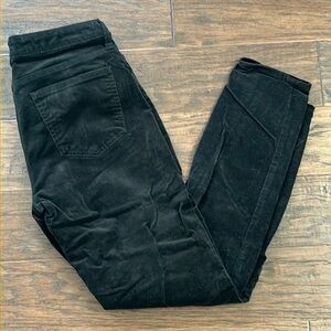 VGUC black skinny corduroy KUT from the Kloth pants